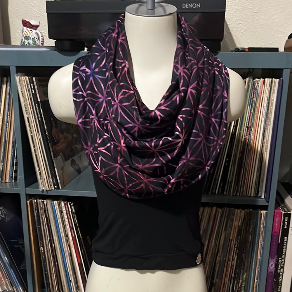 Geometric Print Infinity Scarf - Black with Purple-Pink Pattern
